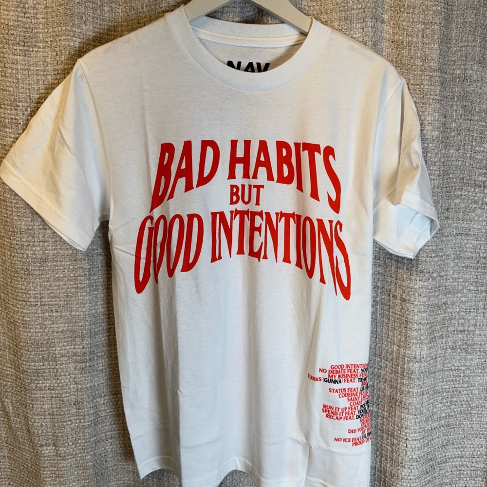 NAV VLONE NWOT SIZE S WHITE AND RED TEE